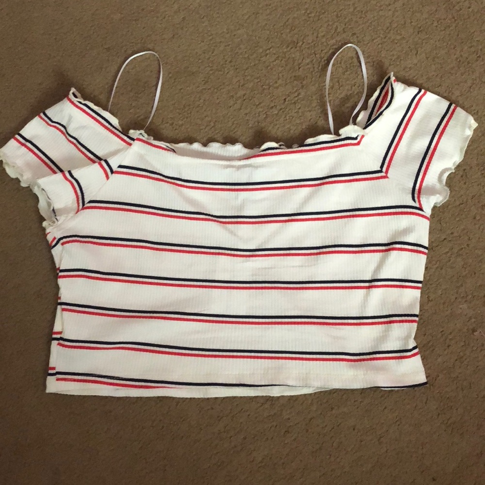 ‼️SALE‼️ Off The Shoulders Crop Top